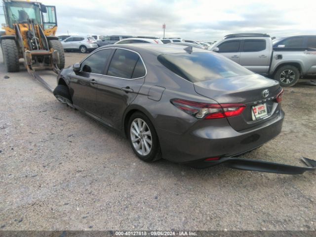 Photo 2 VIN: 4T1C11AKXNU641300 - TOYOTA CAMRY 