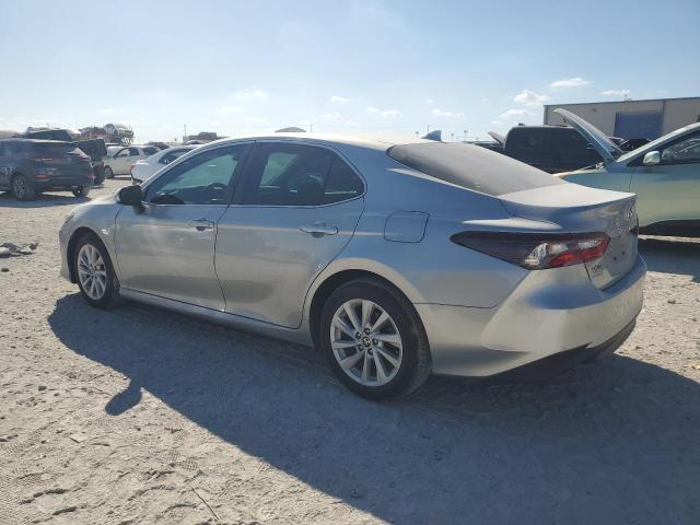 Photo 1 VIN: 4T1C11AKXNU652393 - TOYOTA CAMRY LE 