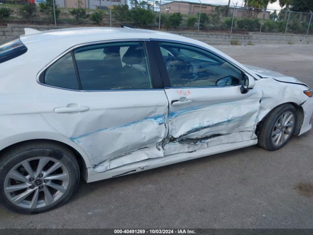 Photo 5 VIN: 4T1C11AKXNU658341 - TOYOTA CAMRY 