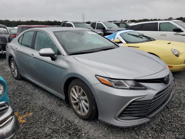 Photo 3 VIN: 4T1C11AKXNU666505 - TOYOTA CAMRY LE 