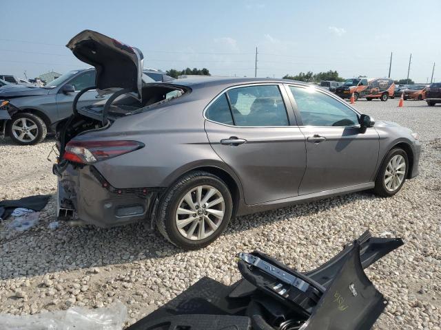 Photo 2 VIN: 4T1C11AKXNU696068 - TOYOTA CAMRY LE 