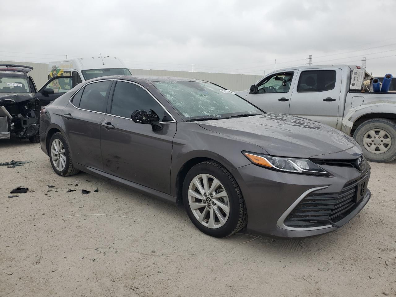 Photo 3 VIN: 4T1C11AKXPU767515 - TOYOTA CAMRY 