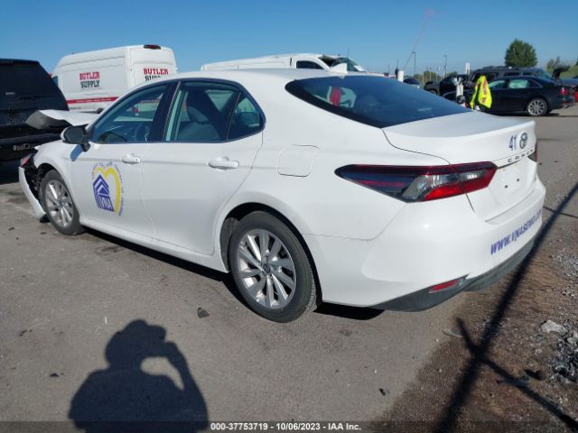 Photo 2 VIN: 4T1C11AKXPU814459 - TOYOTA CAMRY 