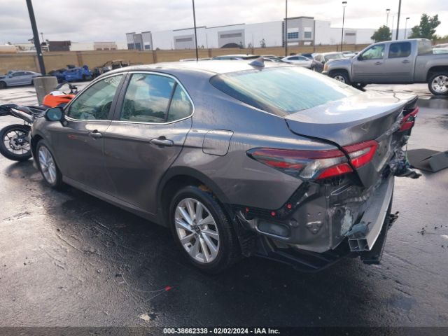 Photo 2 VIN: 4T1C11AKXPU833867 - TOYOTA CAMRY 