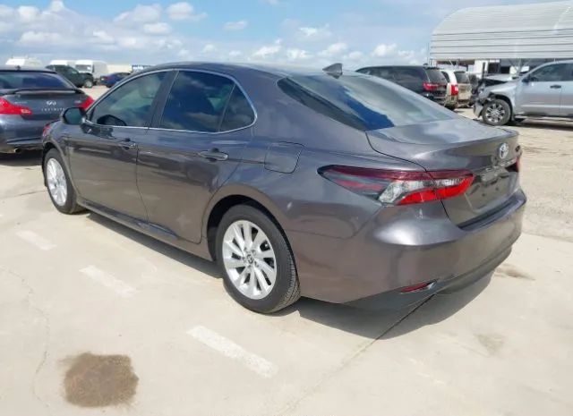 Photo 2 VIN: 4T1C11AKXPU833979 - TOYOTA CAMRY 