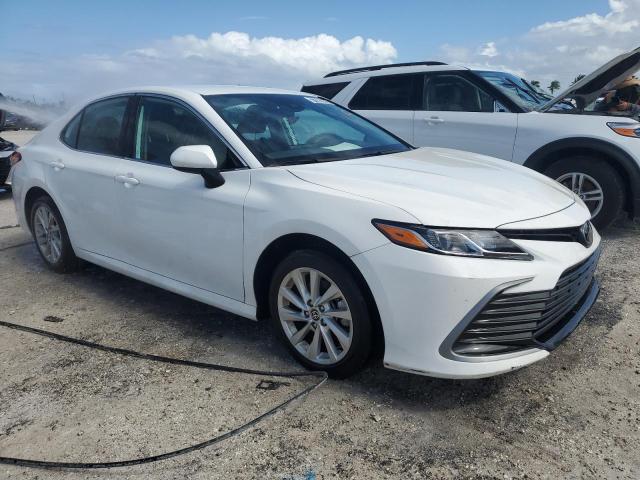 Photo 3 VIN: 4T1C11AKXRU202491 - TOYOTA CAMRY LE 