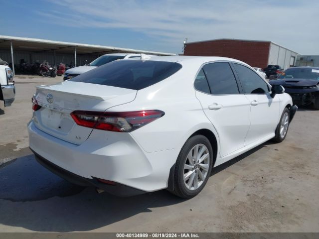 Photo 3 VIN: 4T1C11AKXRU890248 - TOYOTA CAMRY 