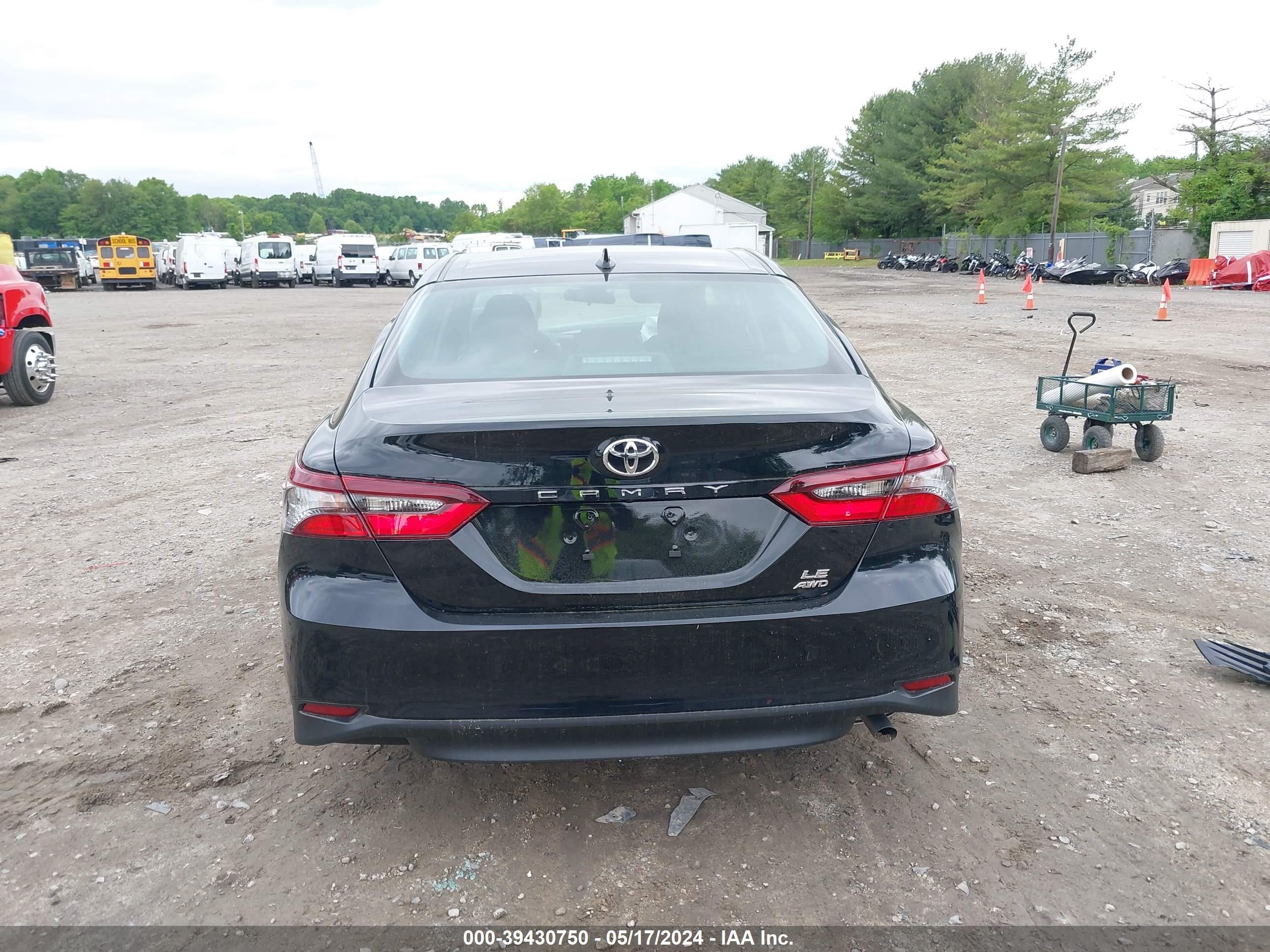 Photo 15 VIN: 4T1C11BK0RU115522 - TOYOTA CAMRY 