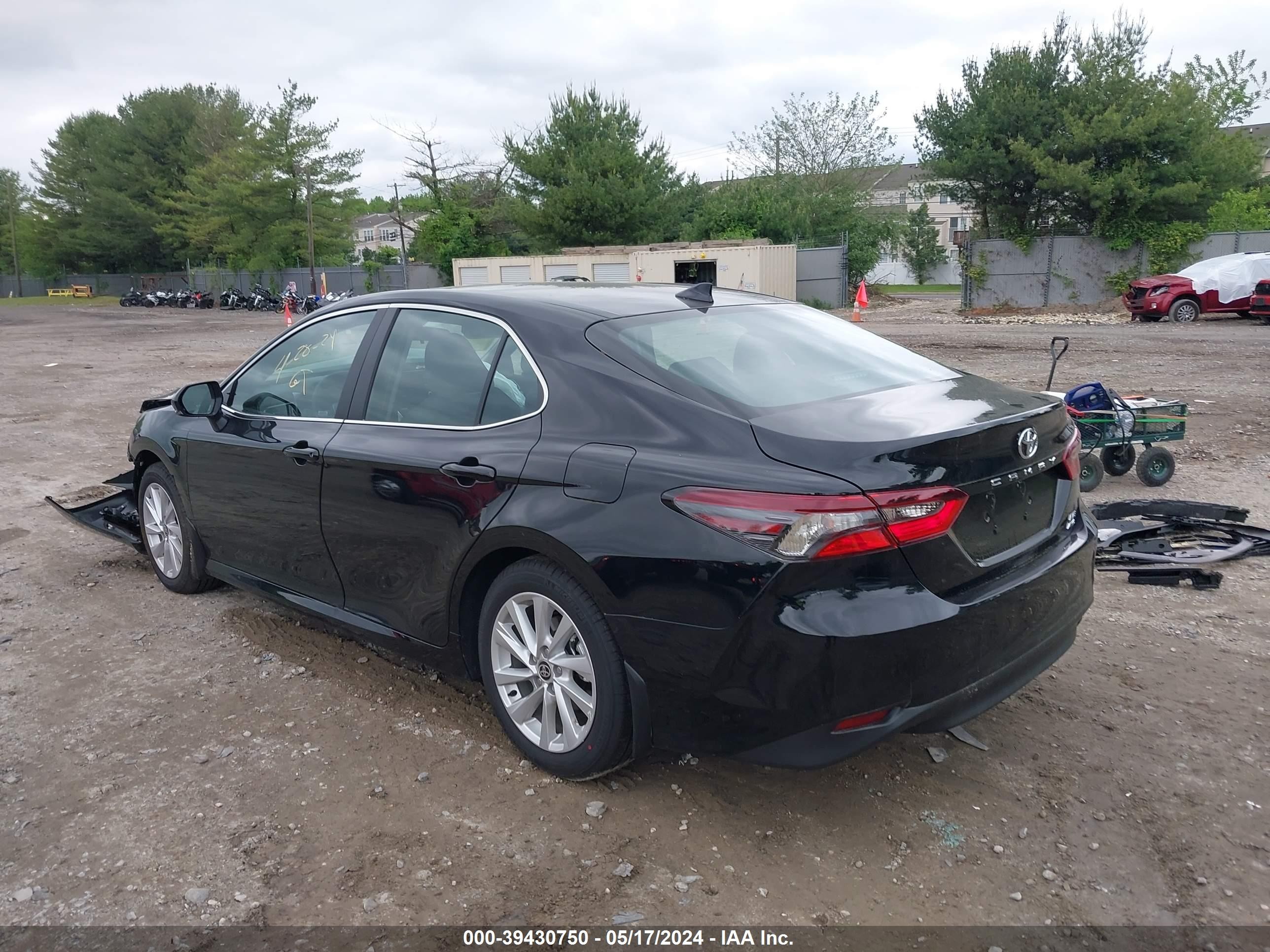 Photo 2 VIN: 4T1C11BK0RU115522 - TOYOTA CAMRY 