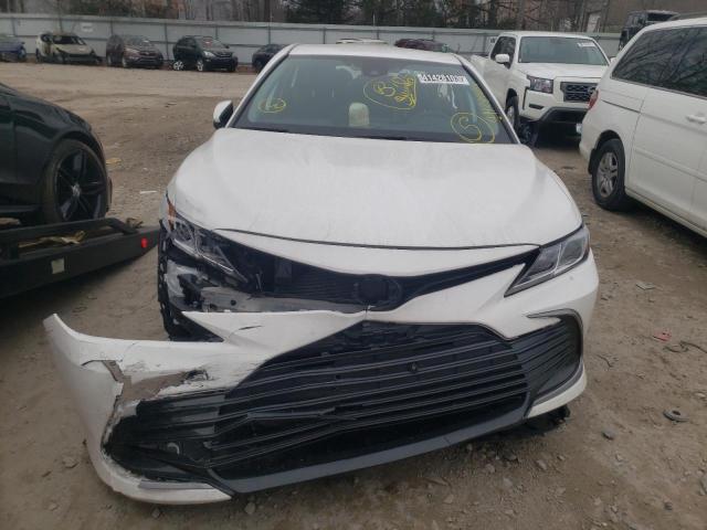 Photo 4 VIN: 4T1C11BK1MU031685 - TOYOTA CAMRY LE 