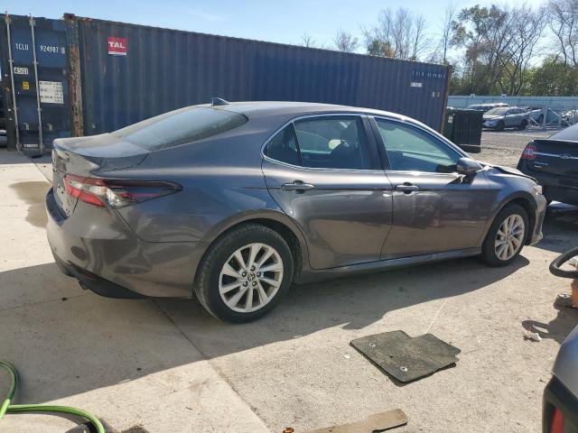 Photo 2 VIN: 4T1C11BK1NU054224 - TOYOTA CAMRY LE 