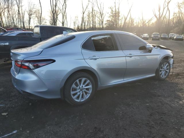 Photo 2 VIN: 4T1C11BK2RU121578 - TOYOTA CAMRY LE 