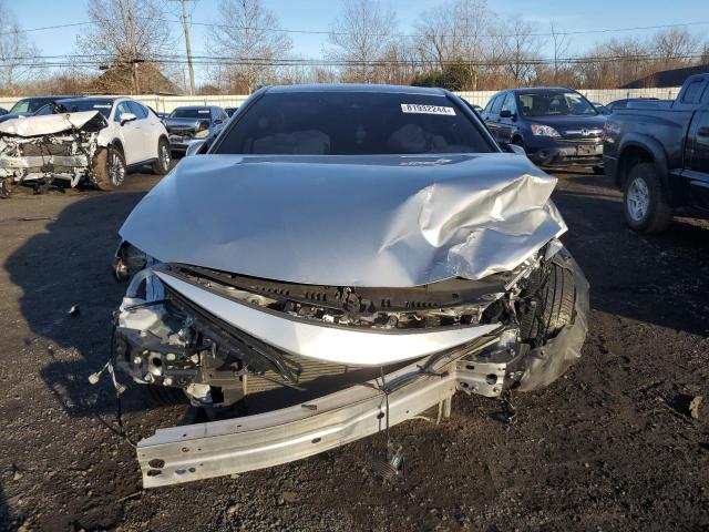 Photo 4 VIN: 4T1C11BK2RU121578 - TOYOTA CAMRY LE 