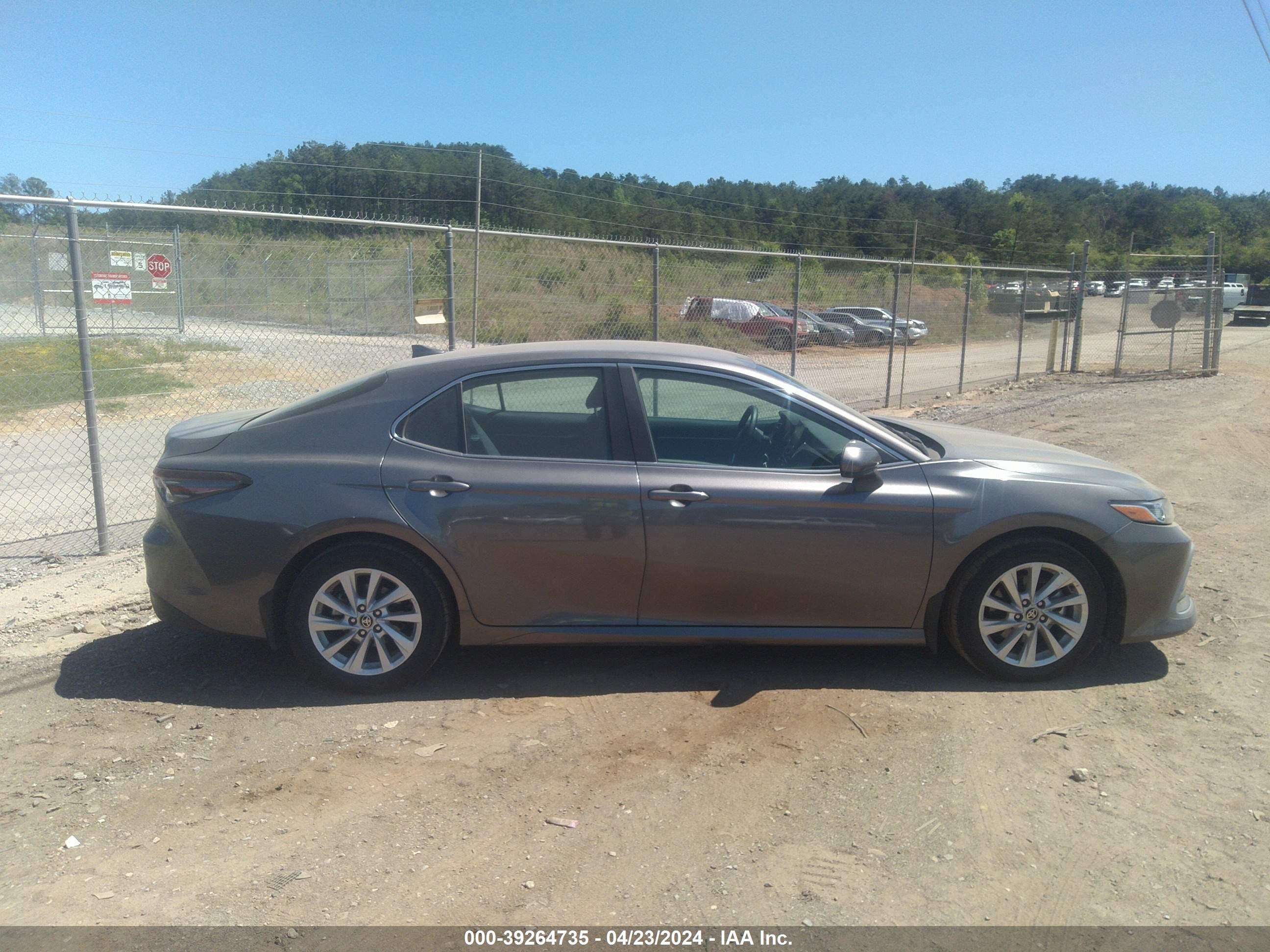 Photo 12 VIN: 4T1C11BK4RU113160 - TOYOTA CAMRY 