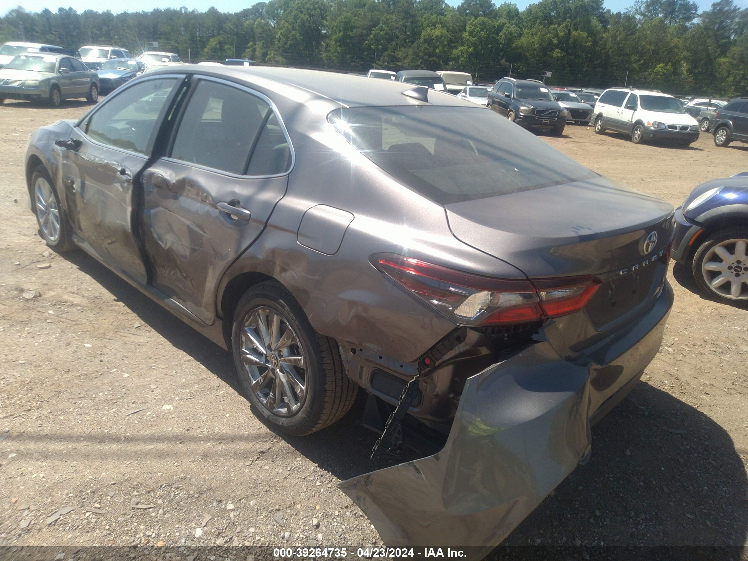 Photo 2 VIN: 4T1C11BK4RU113160 - TOYOTA CAMRY 