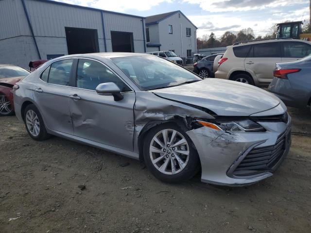 Photo 3 VIN: 4T1C11BK5NU063279 - TOYOTA CAMRY LE 