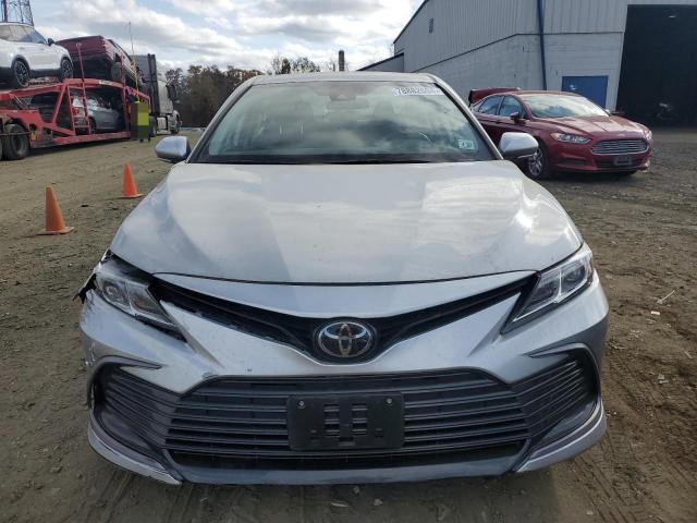 Photo 4 VIN: 4T1C11BK5NU063279 - TOYOTA CAMRY LE 