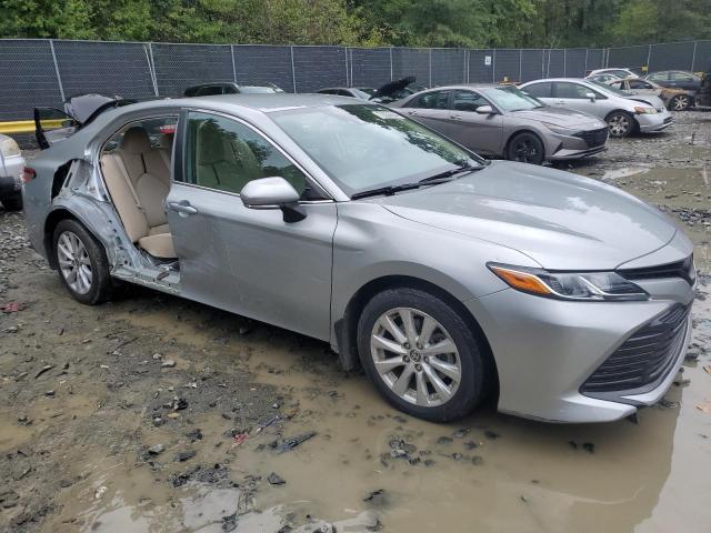 Photo 3 VIN: 4T1C11BK6LU008224 - TOYOTA CAMRY LE 