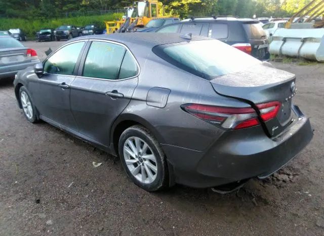 Photo 2 VIN: 4T1C11BK6NU051741 - TOYOTA CAMRY 