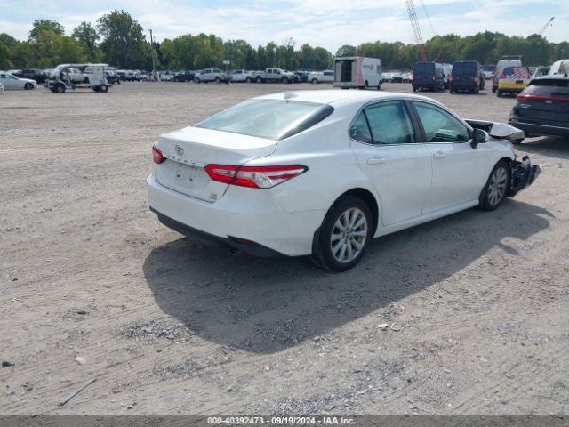 Photo 3 VIN: 4T1C11BK7LU005218 - TOYOTA CAMRY 