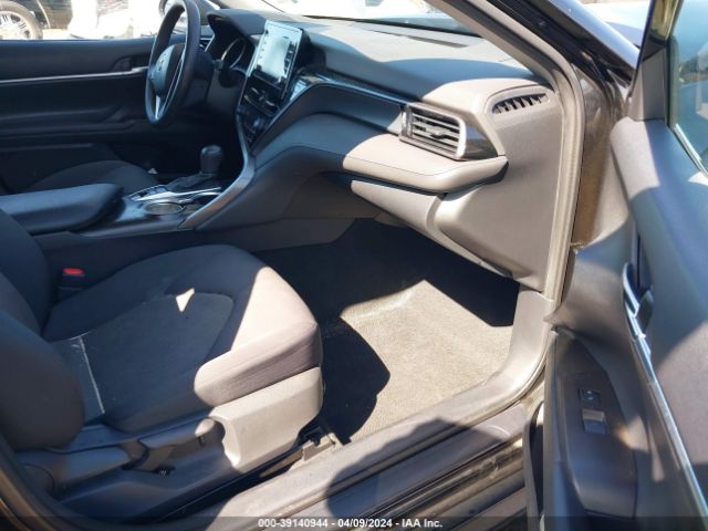 Photo 4 VIN: 4T1C31AK1MU023131 - TOYOTA CAMRY 