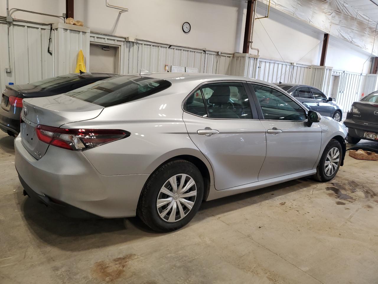 Photo 2 VIN: 4T1C31AK3MU567078 - TOYOTA CAMRY 