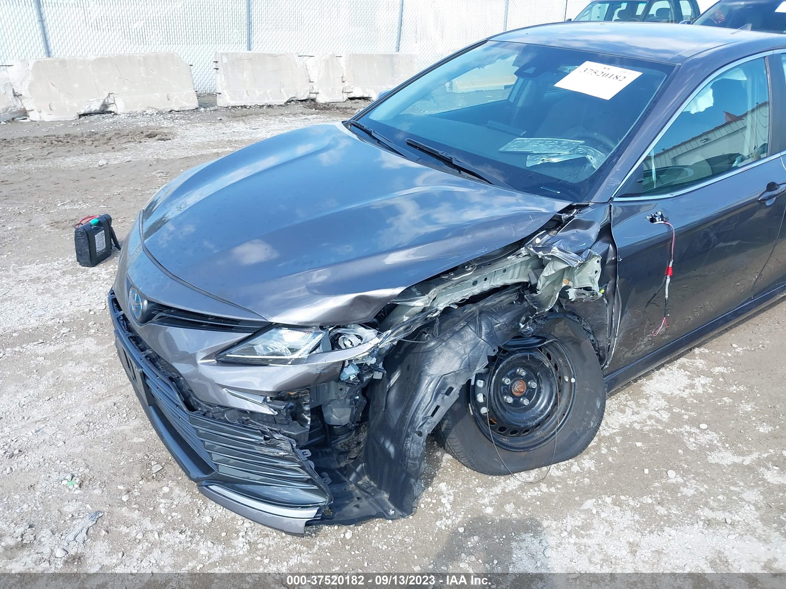 Photo 5 VIN: 4T1C31AK4PU608435 - TOYOTA CAMRY 