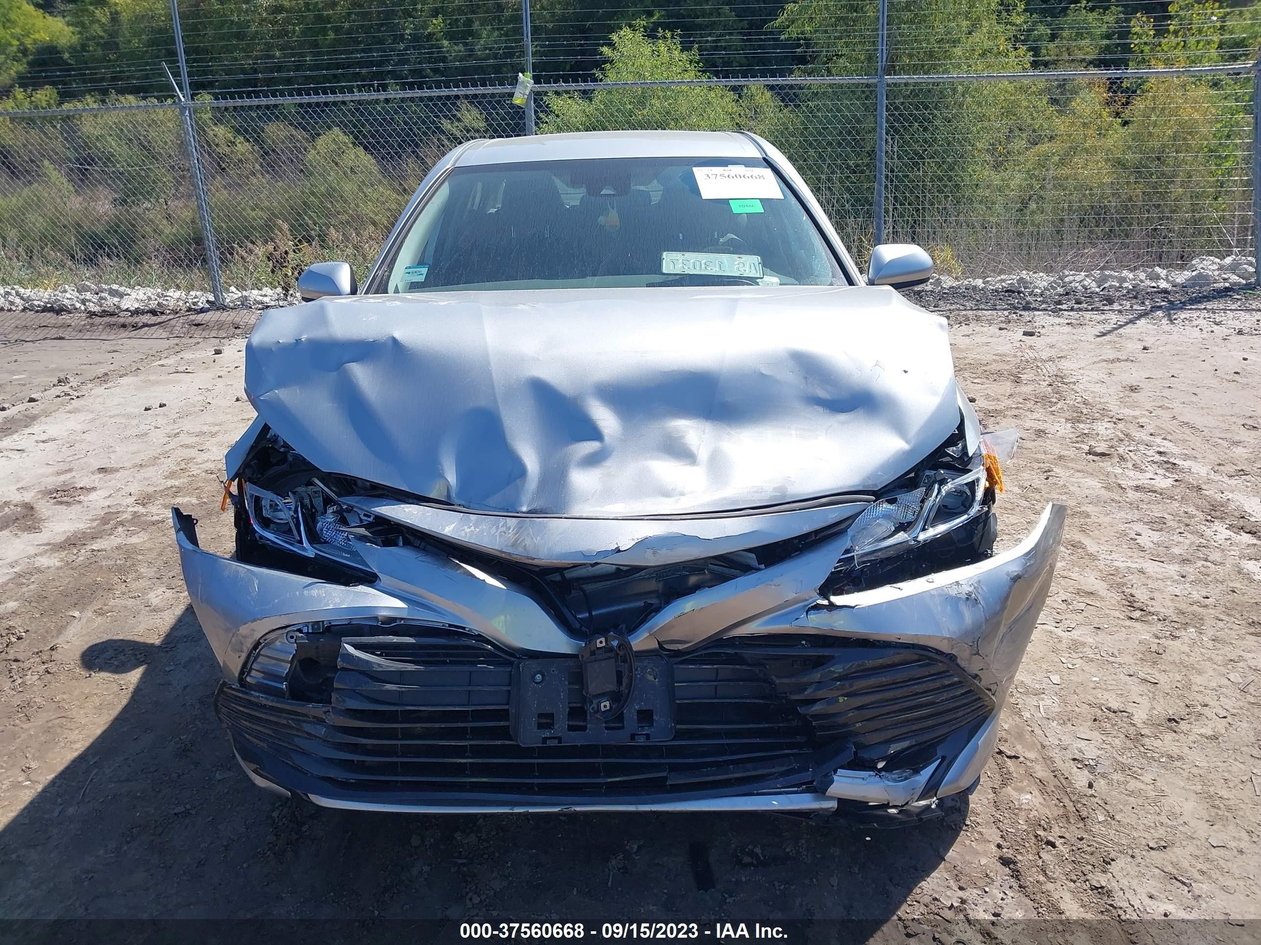 Photo 10 VIN: 4T1C31AK6LU533361 - TOYOTA CAMRY 