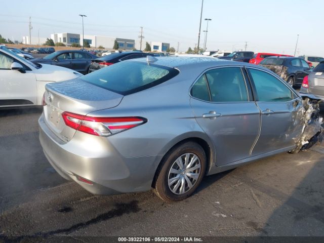 Photo 3 VIN: 4T1C31AK7LU533143 - TOYOTA CAMRY 