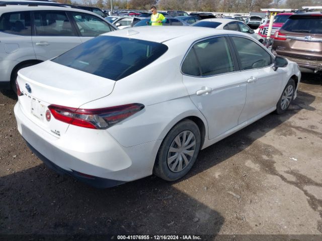 Photo 3 VIN: 4T1C31AK7PU611068 - TOYOTA CAMRY 