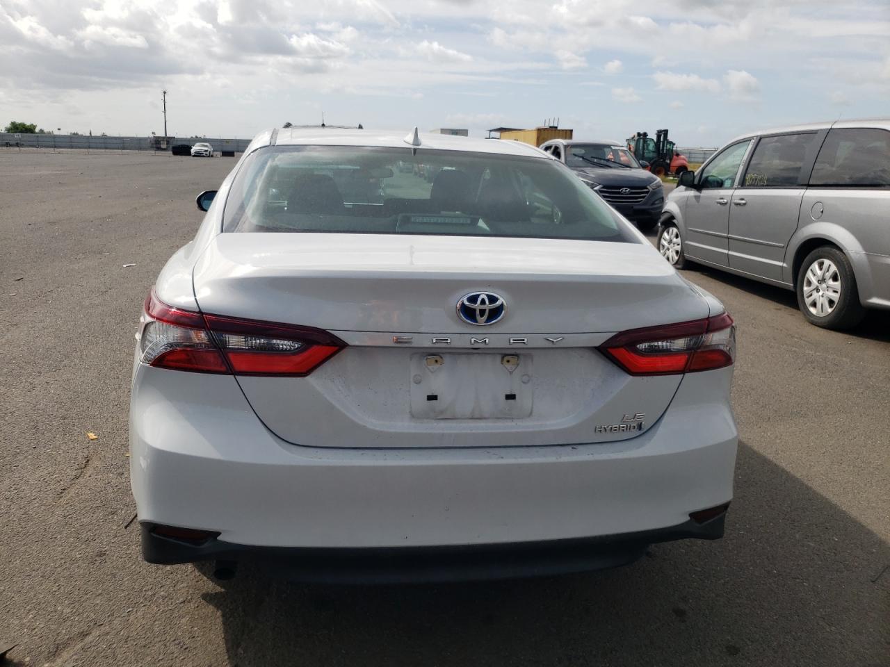 Photo 5 VIN: 4T1C31AK8NU035584 - TOYOTA CAMRY 