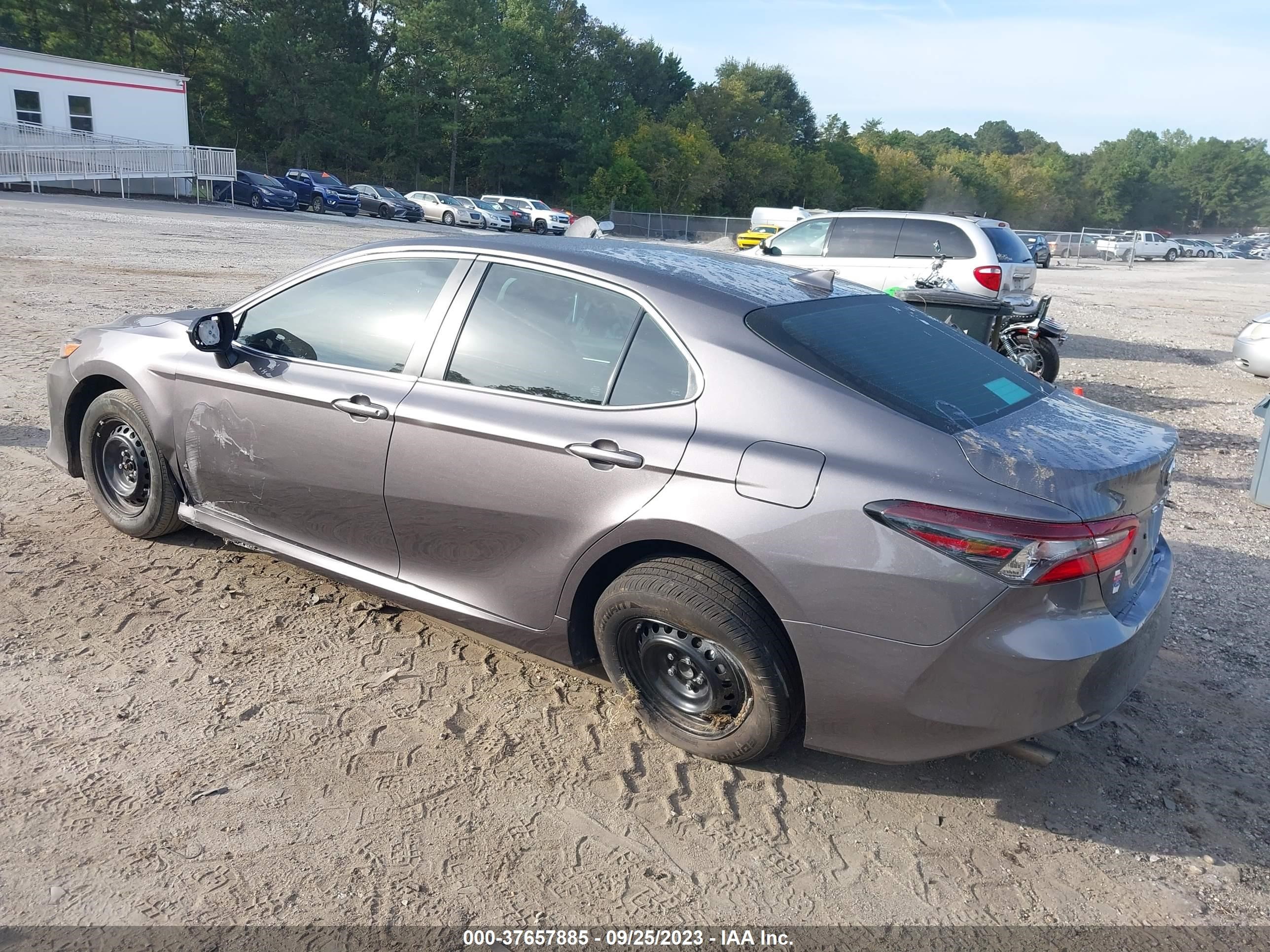 Photo 2 VIN: 4T1C31AK8NU594195 - TOYOTA CAMRY 