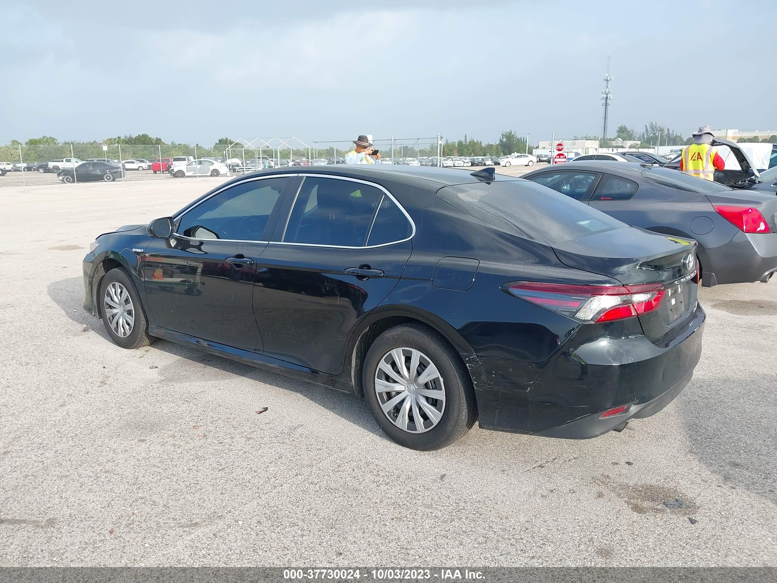 Photo 2 VIN: 4T1C31AKXMU026058 - TOYOTA CAMRY 