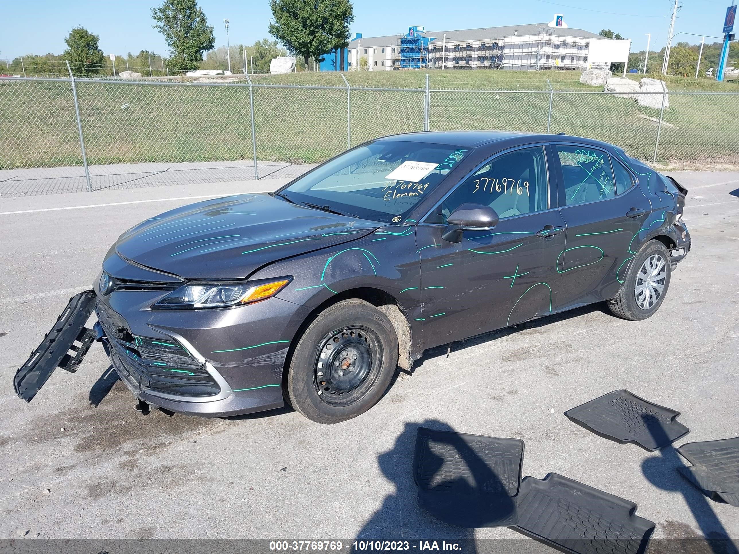 Photo 1 VIN: 4T1C31AKXNU582114 - TOYOTA CAMRY 