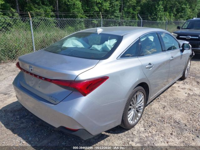 Photo 3 VIN: 4T1CA1AB3MU004215 - TOYOTA AVALON 