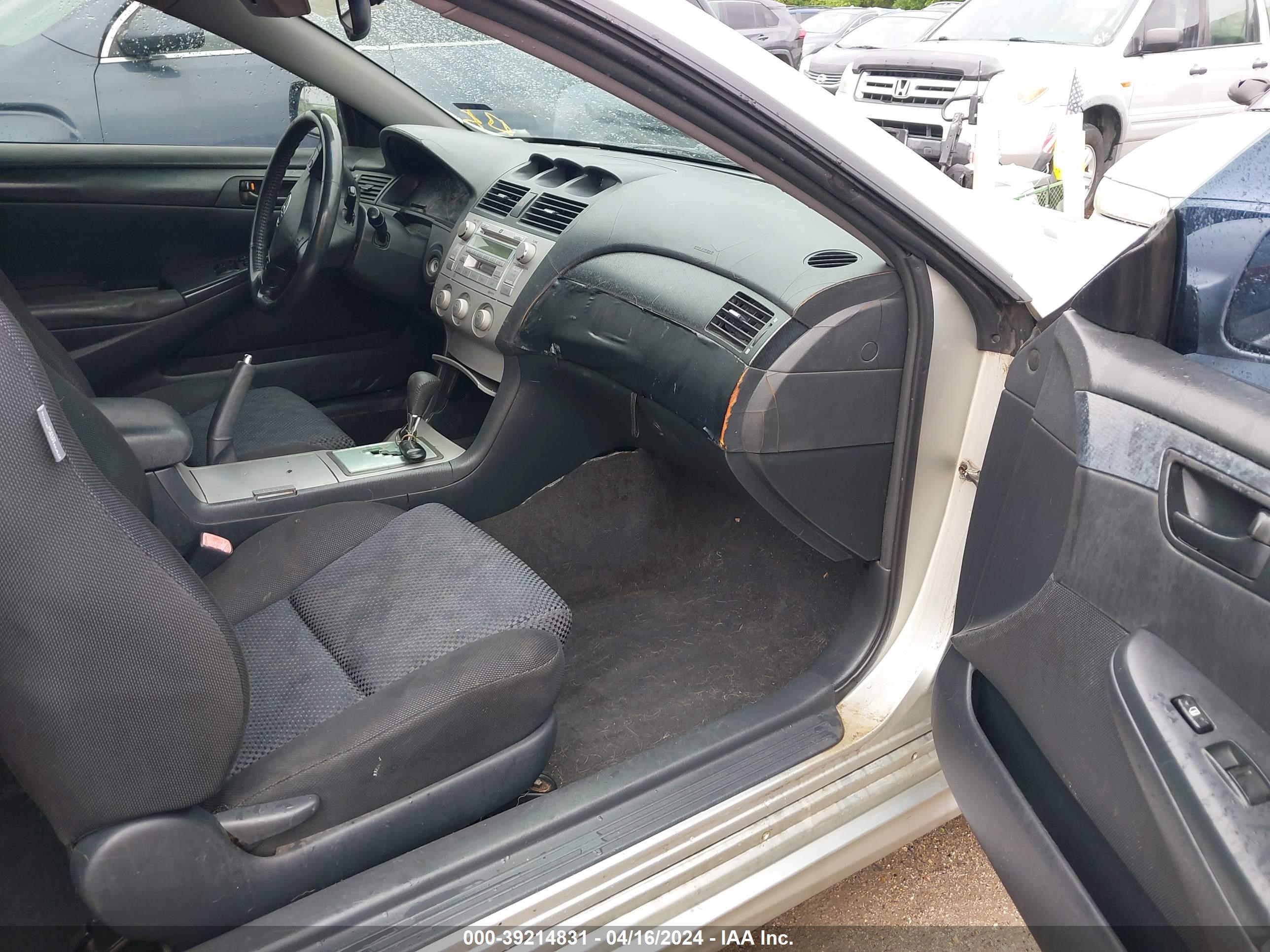 Photo 4 VIN: 4T1CA38P64U007851 - TOYOTA CAMRY SOLARA 