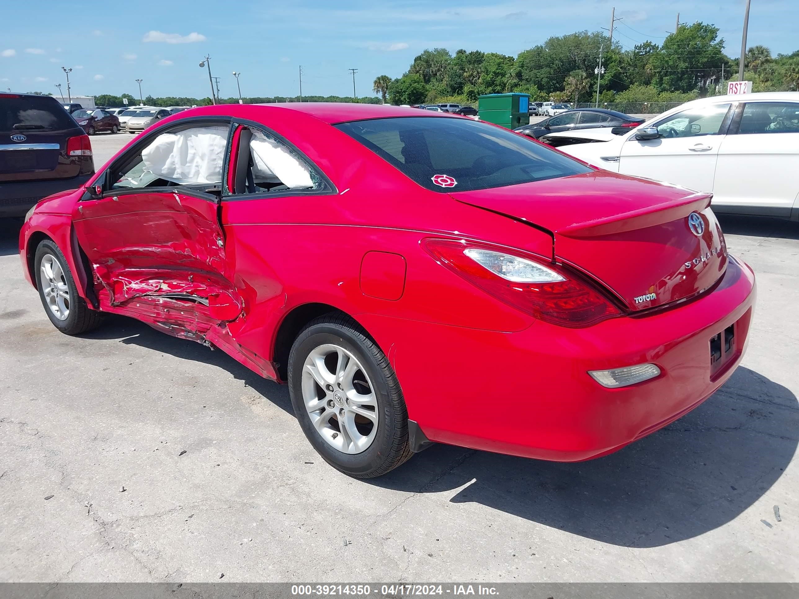 Photo 2 VIN: 4T1CE30P88U762067 - TOYOTA CAMRY SOLARA 