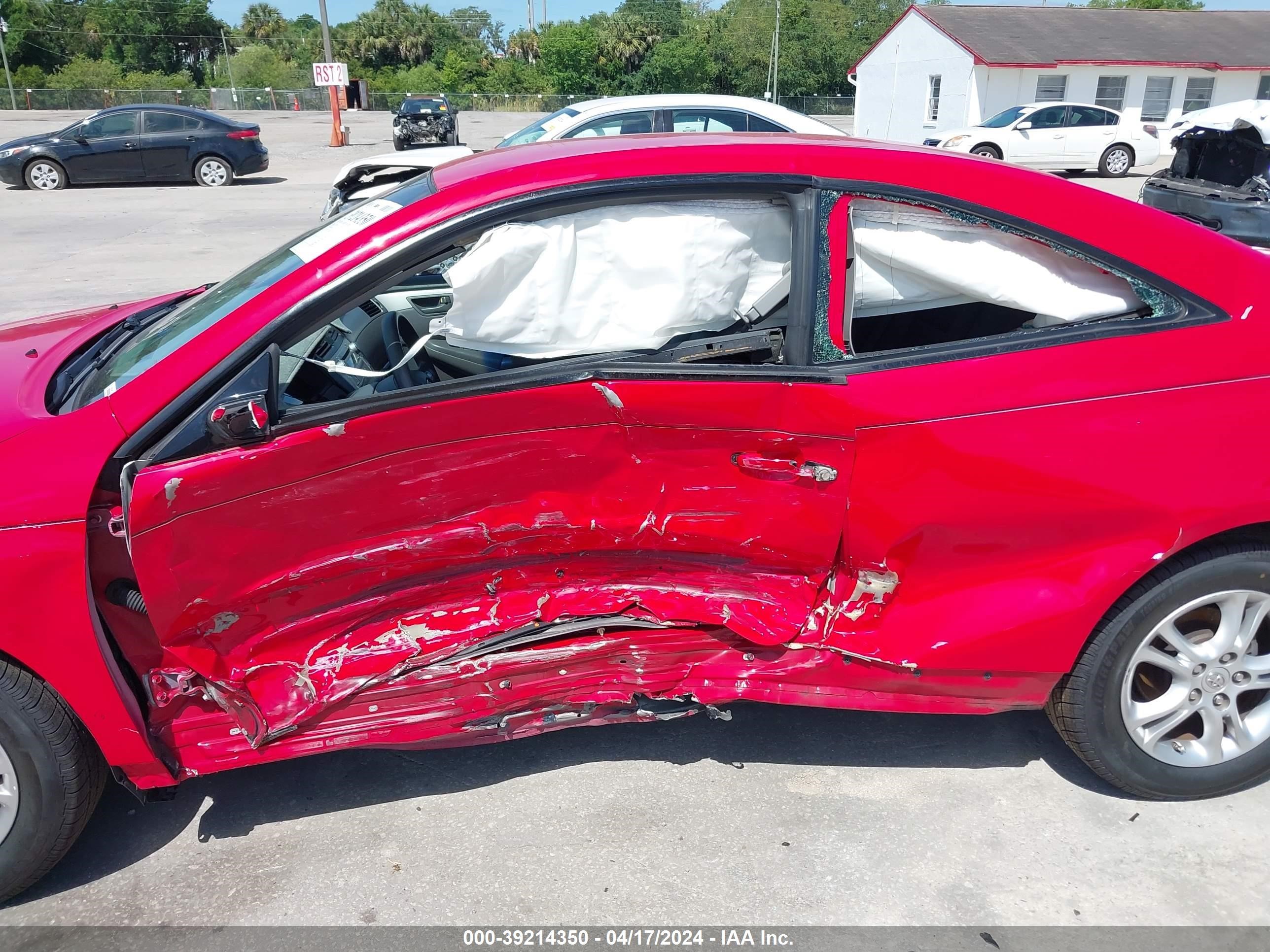 Photo 5 VIN: 4T1CE30P88U762067 - TOYOTA CAMRY SOLARA 