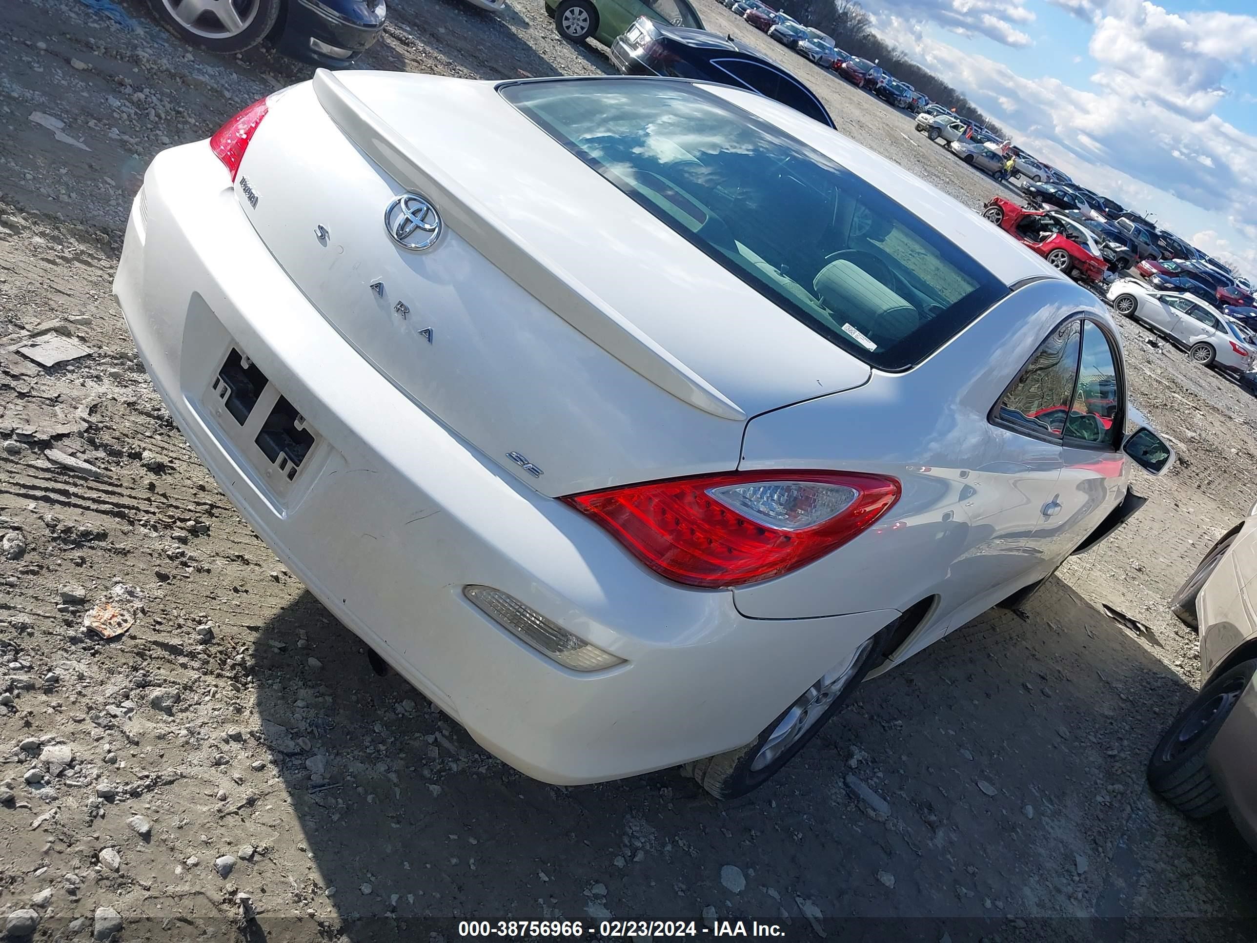 Photo 3 VIN: 4T1CE30P97U759922 - TOYOTA CAMRY SOLARA 