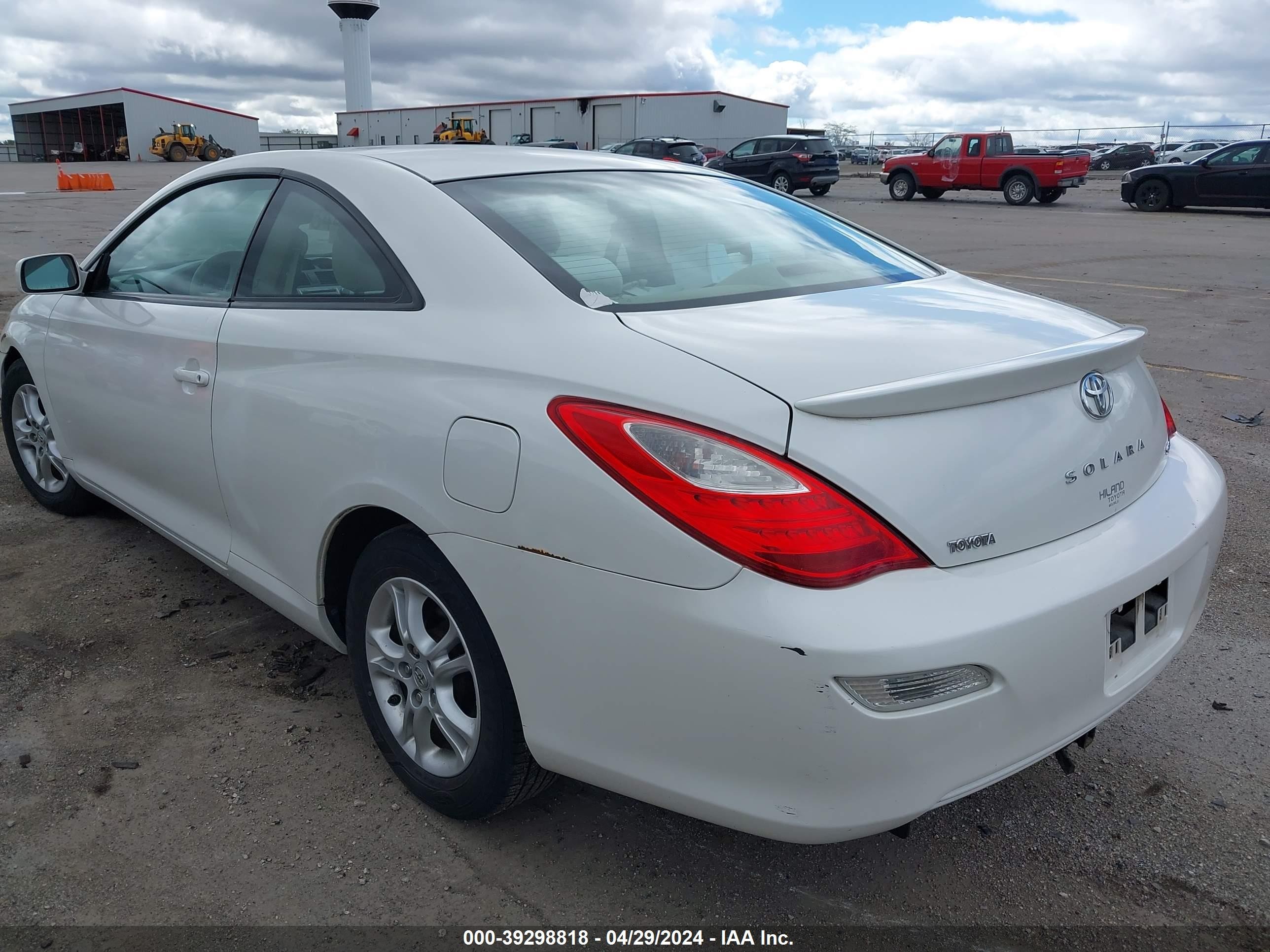 Photo 2 VIN: 4T1CE30P98U763843 - TOYOTA CAMRY SOLARA 