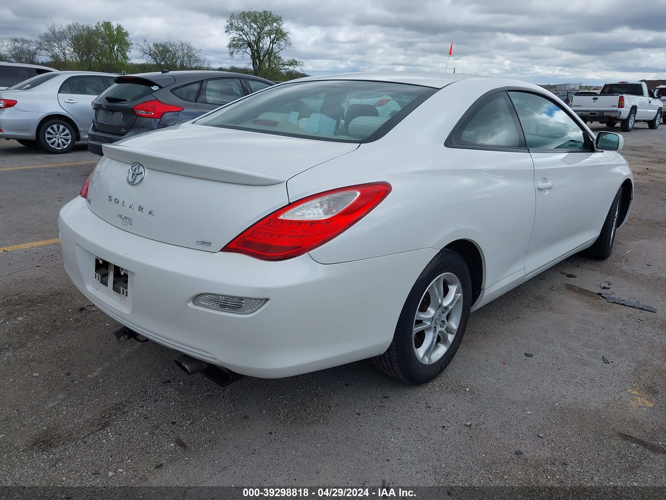 Photo 3 VIN: 4T1CE30P98U763843 - TOYOTA CAMRY SOLARA 