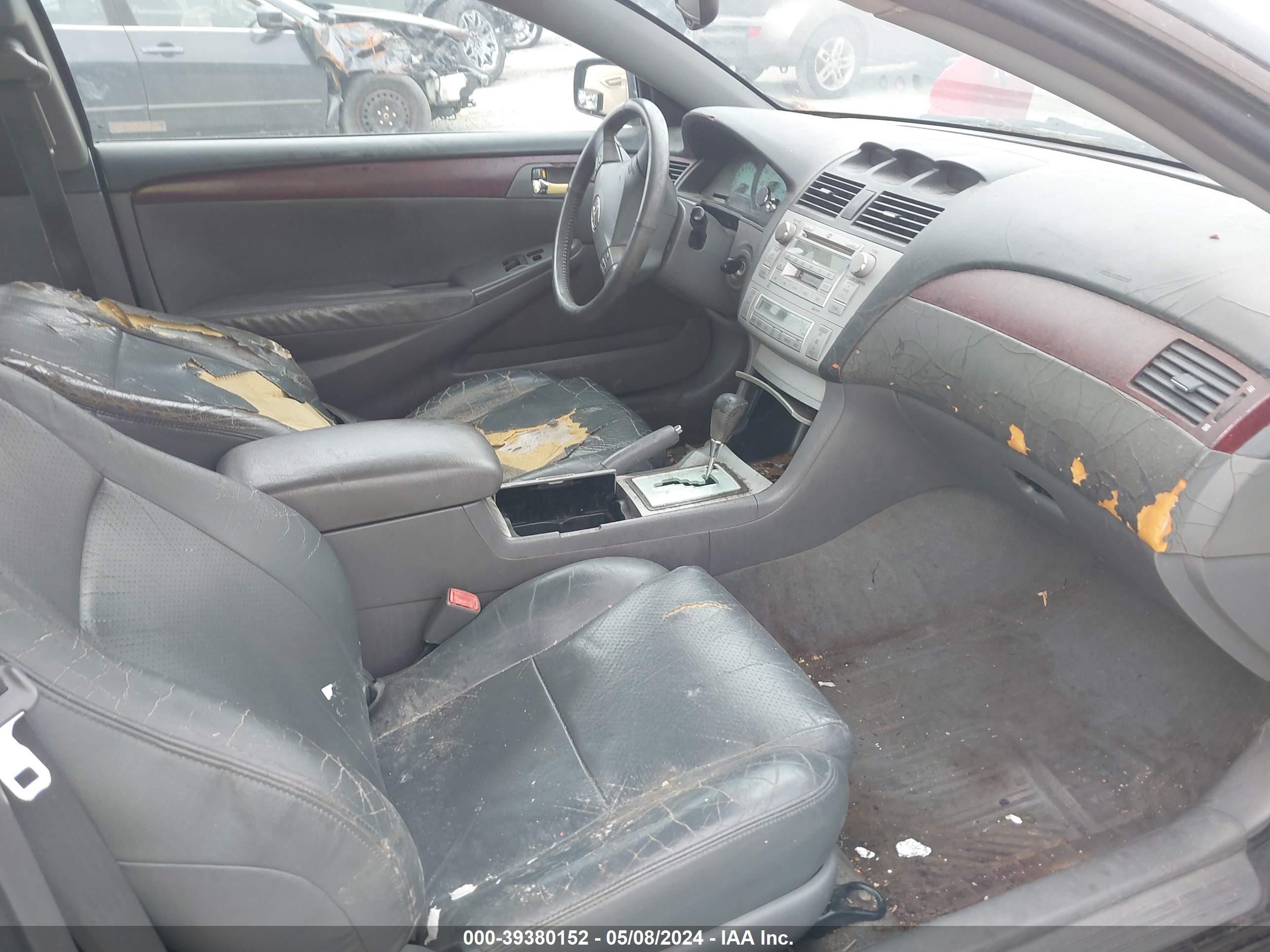 Photo 4 VIN: 4T1CE38P24U786752 - TOYOTA CAMRY SOLARA 