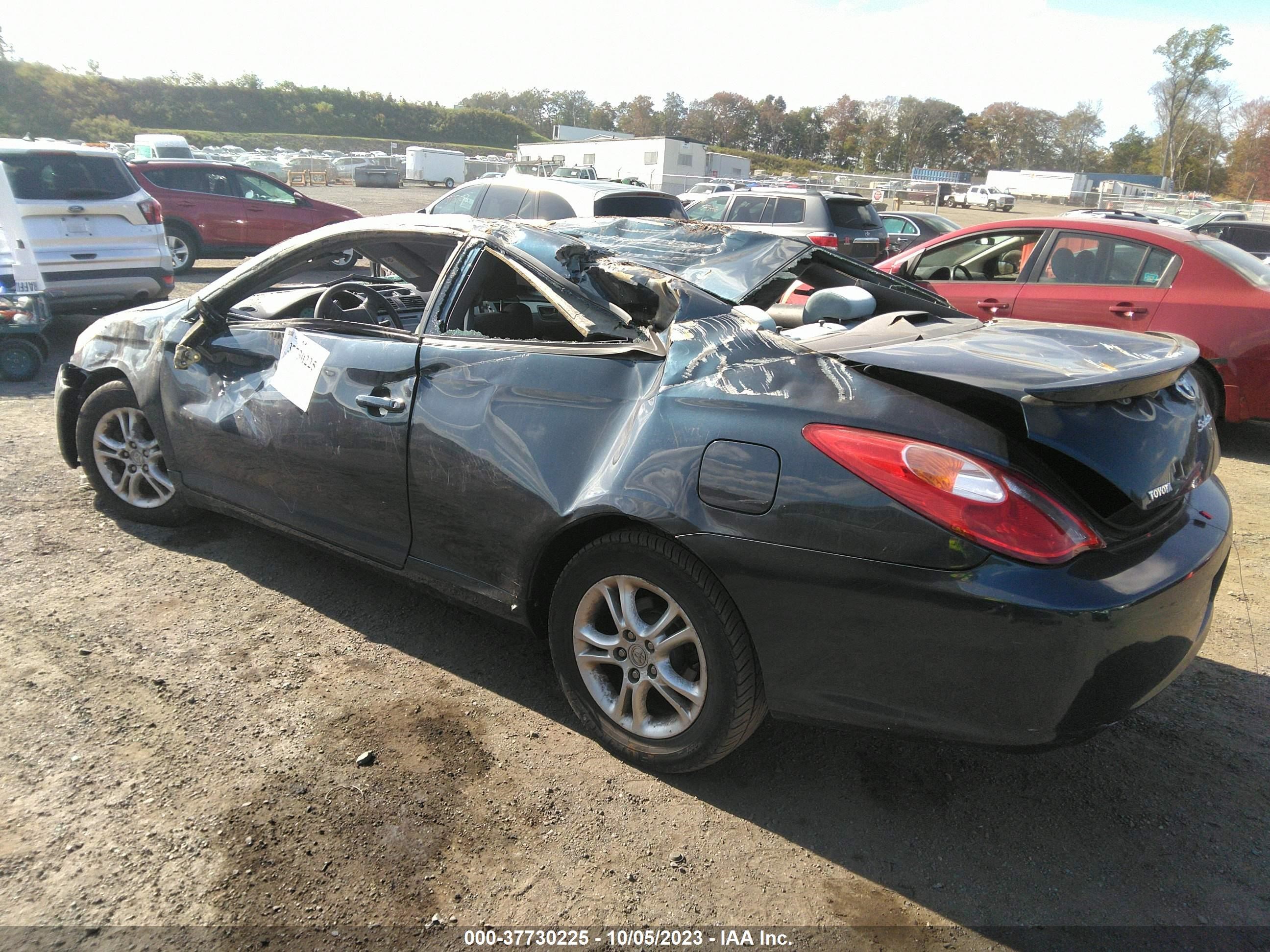 Photo 2 VIN: 4T1CE38P25U961440 - TOYOTA CAMRY SOLARA 