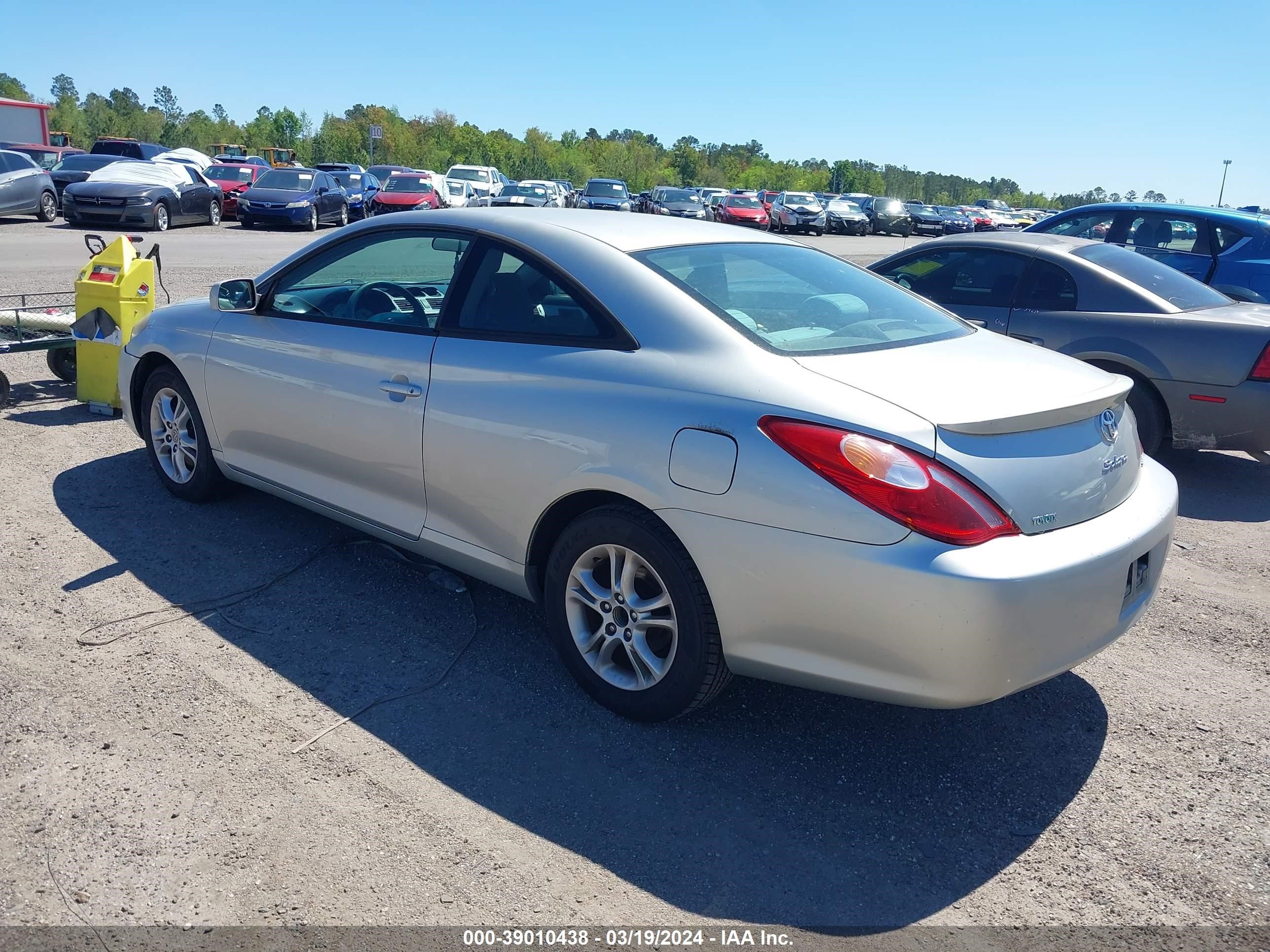 Photo 2 VIN: 4T1CE38P25U992025 - TOYOTA CAMRY SOLARA 