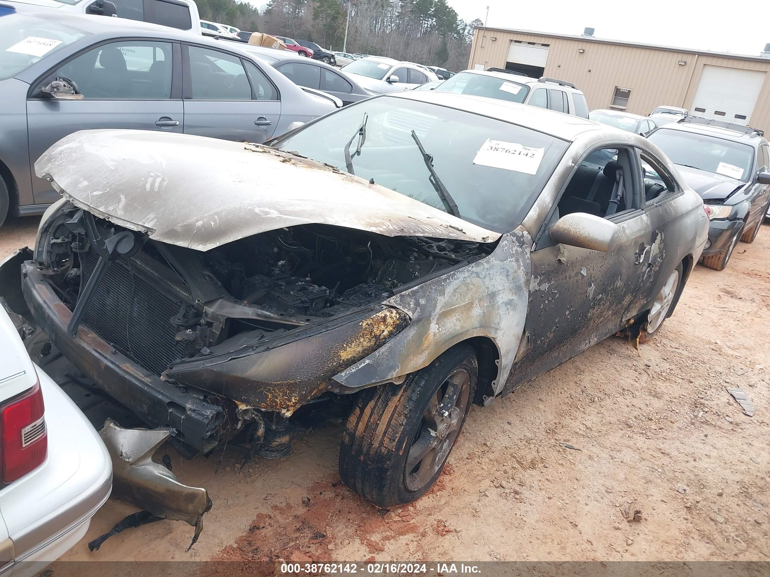 Photo 1 VIN: 4T1CE38P34U778367 - TOYOTA CAMRY SOLARA 