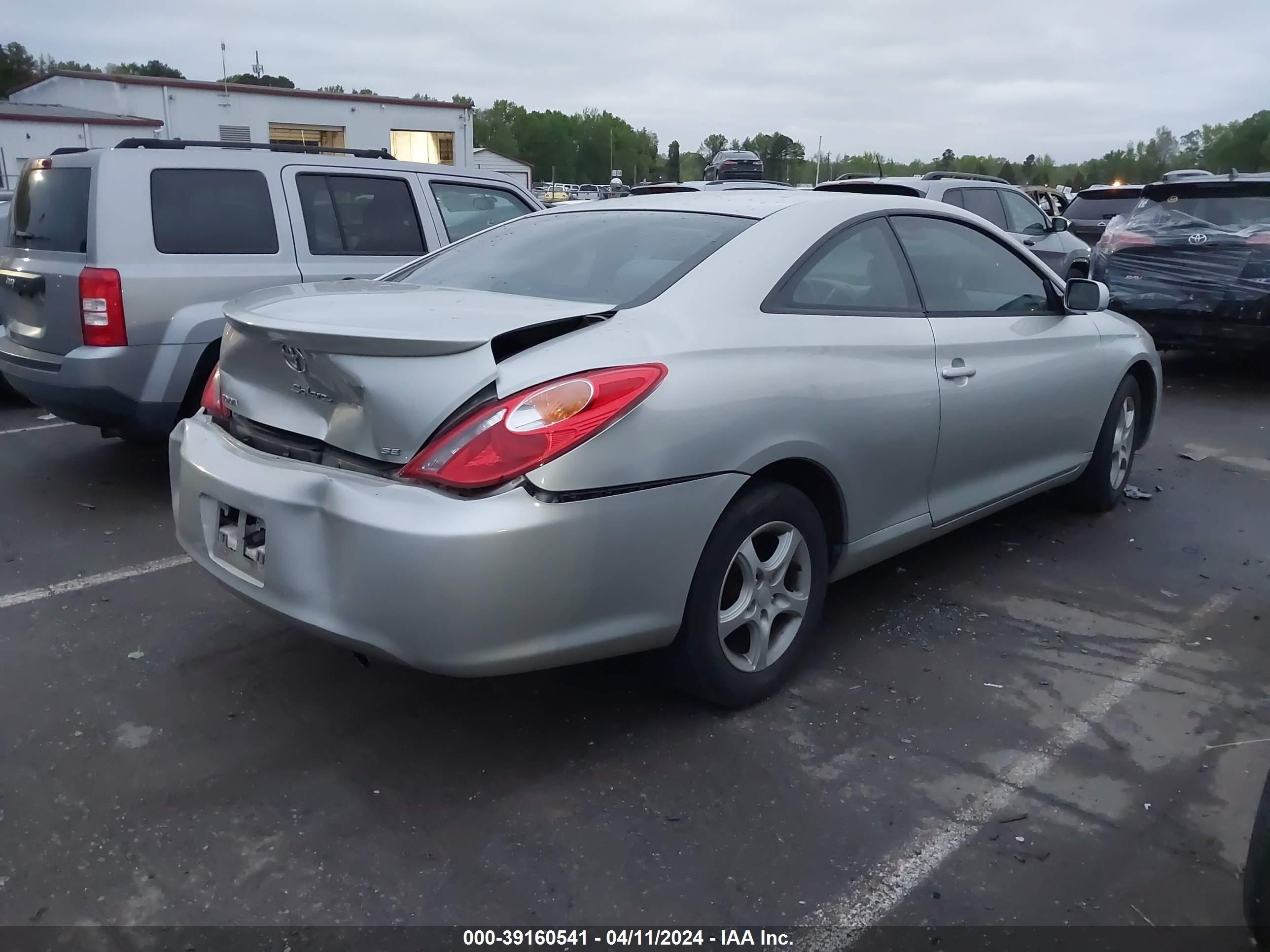 Photo 3 VIN: 4T1CE38P34U835747 - TOYOTA CAMRY SOLARA 