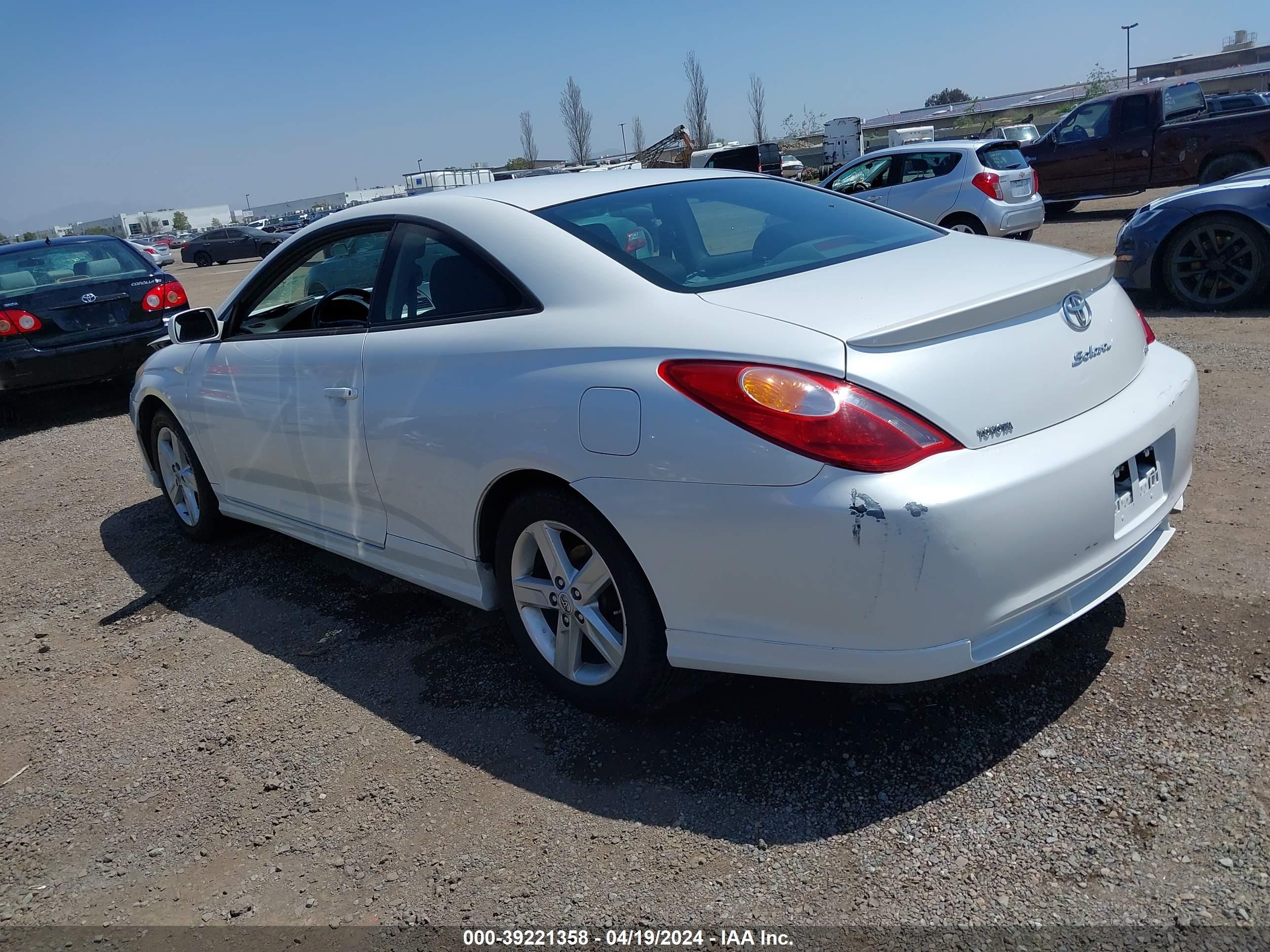 Photo 2 VIN: 4T1CE38P54U828699 - TOYOTA CAMRY SOLARA 