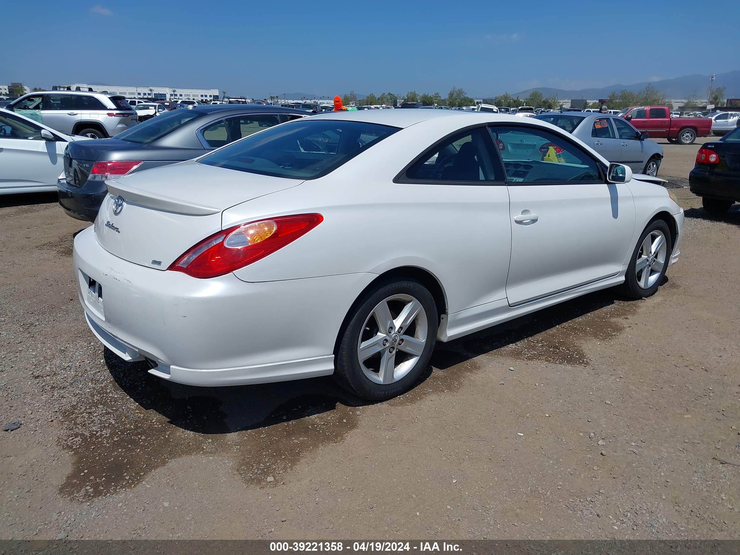 Photo 3 VIN: 4T1CE38P54U828699 - TOYOTA CAMRY SOLARA 