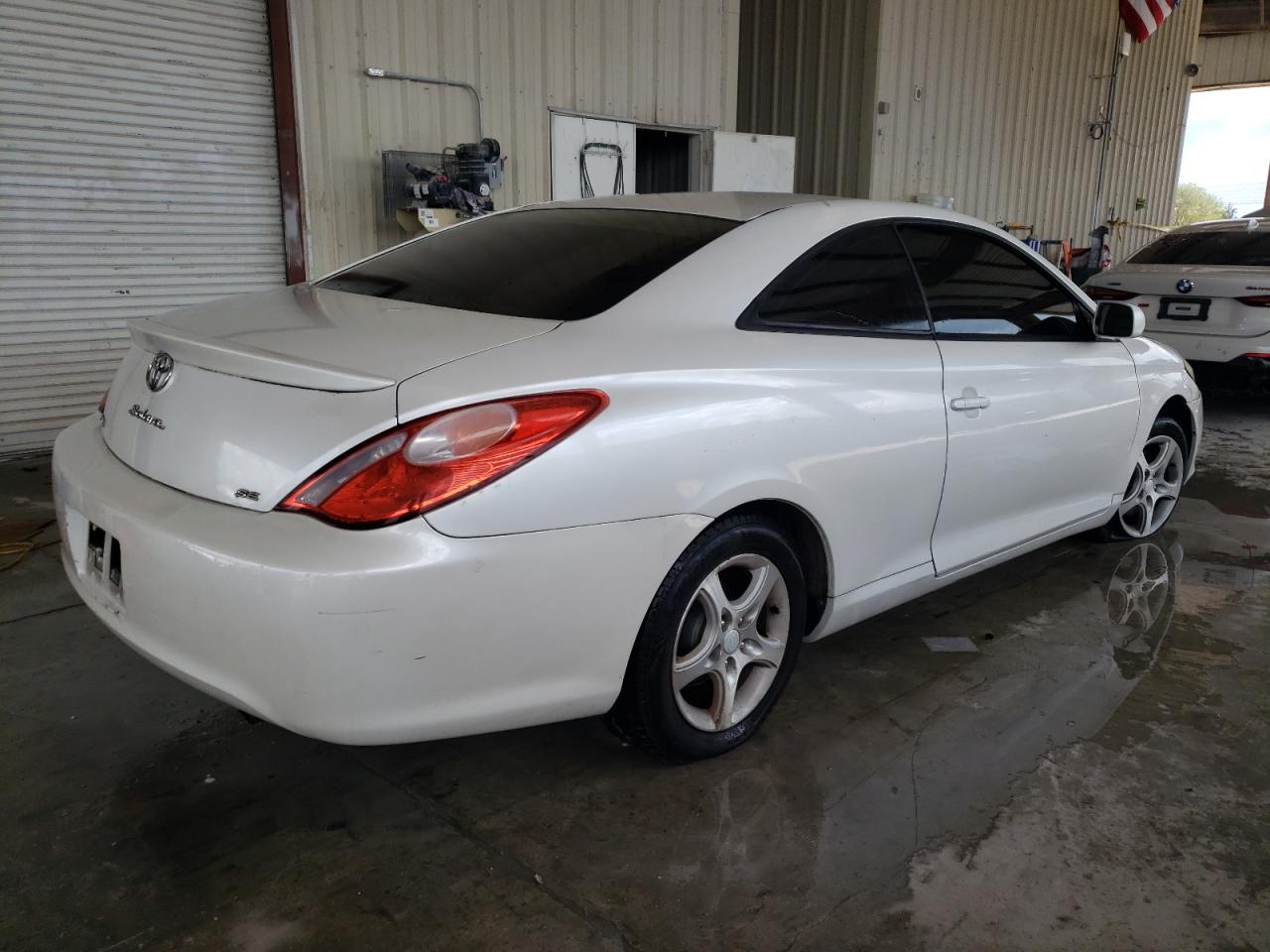 Photo 2 VIN: 4T1CE38P74U869366 - TOYOTA CAMRY SOLARA 