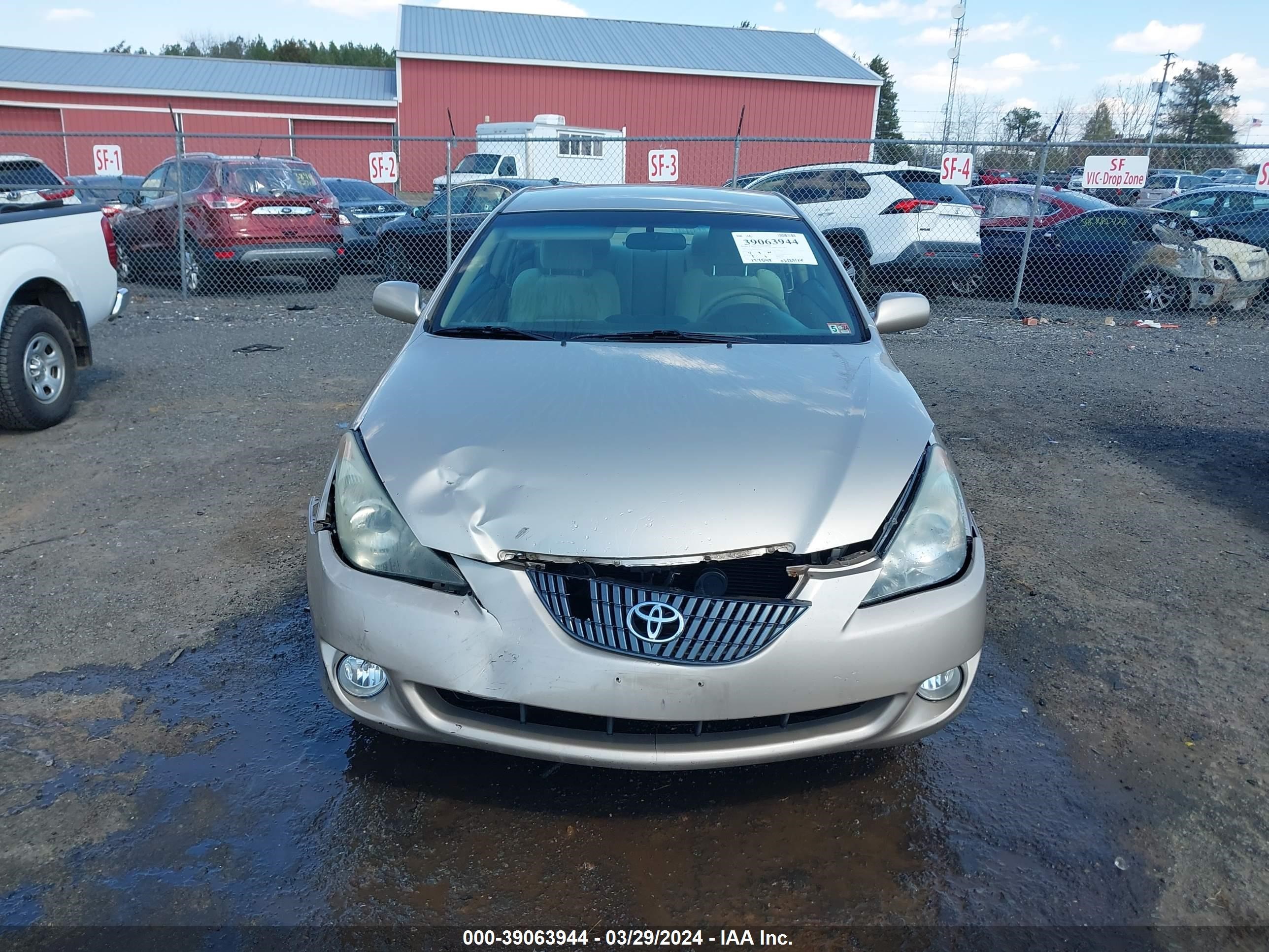 Photo 11 VIN: 4T1CE38P84U853368 - TOYOTA CAMRY SOLARA 